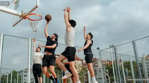 巴薩新球衣发布：2023／24赛季浅水绿型格鲜明